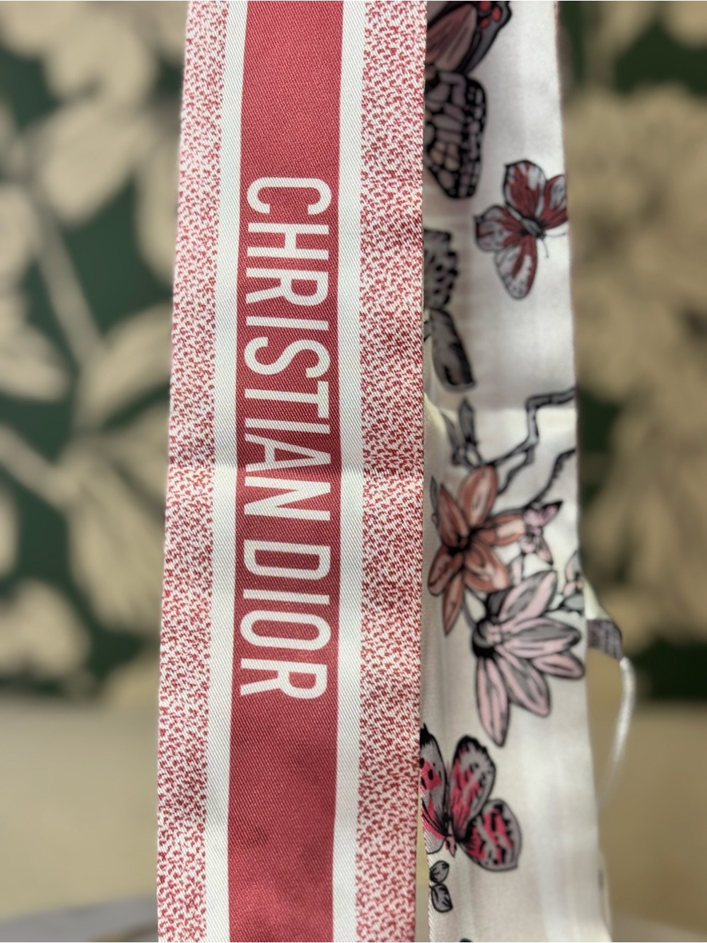 Christian Dior Pink Silk Twilly Scarf Pink Floral & Butterflies New in Box - Picture 4 of 7